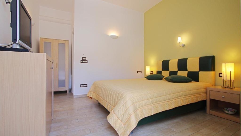 Efharis Hotel Kamares  Ngoại thất bức ảnh